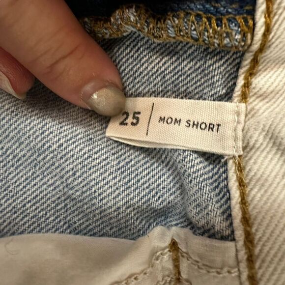 PacSun ~ Mom Denim Shorts ~ white waistband ~ cuffed hem ~ size 25 - Picture 6 of 9